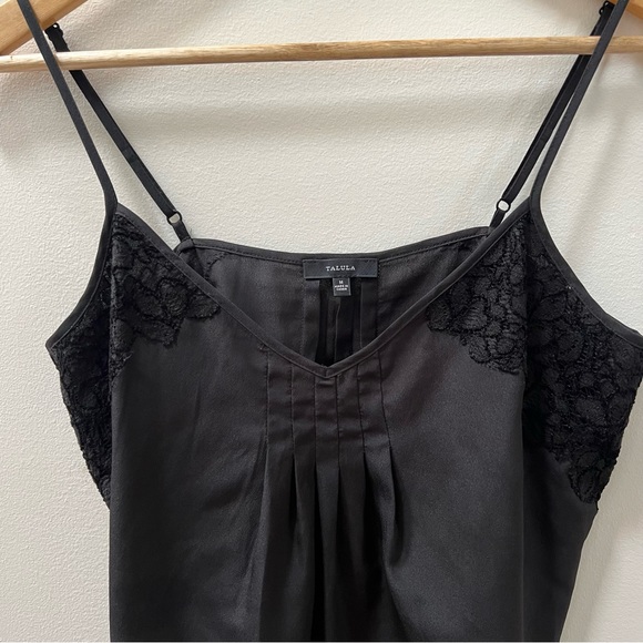Aritzia Talula Tank Top - Picture 3 of 4